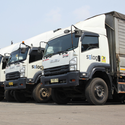 Tips Memilih Truk Barang yang Tepat untuk Pengiriman