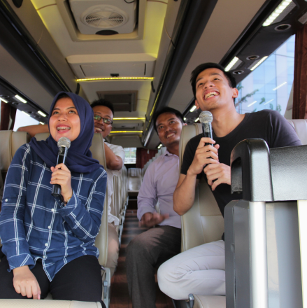 7 Game Seru untuk Dimainkan Di Dalam Bus Pariwisata