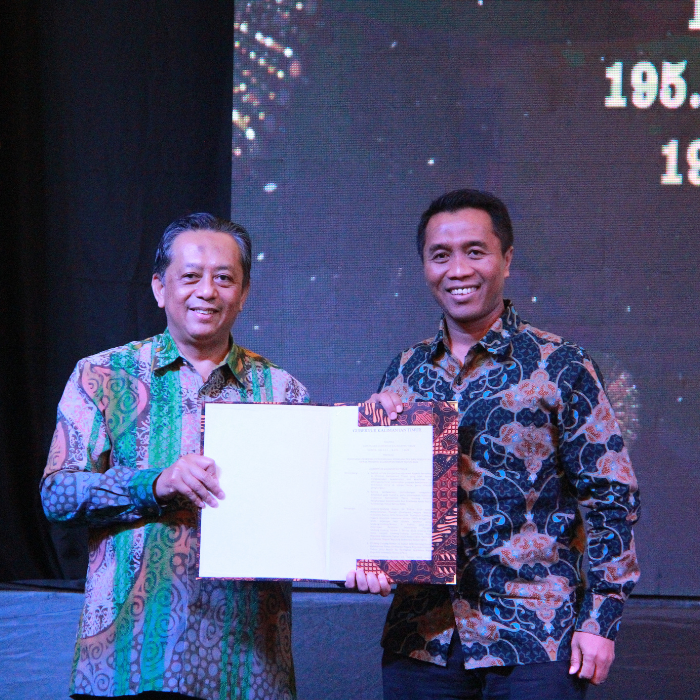 TRAC Receives K3 Award from East Kalimantan Province
