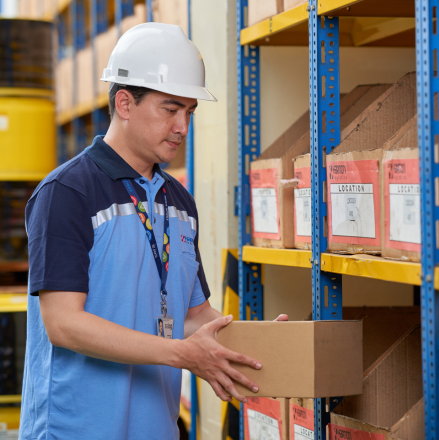 Perbedaan Pengiriman Cargo dan Reguler