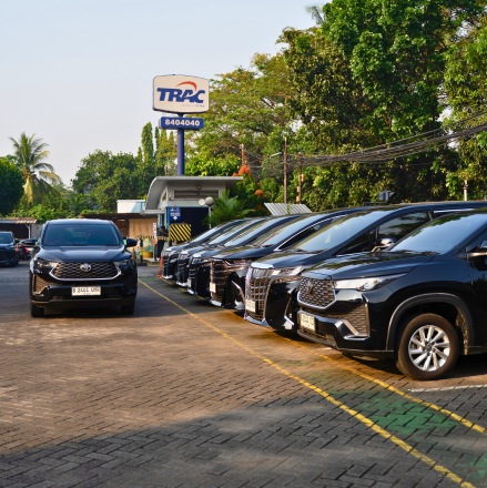 Mobil MPV Paling Irit buat Perjalanan Jauh