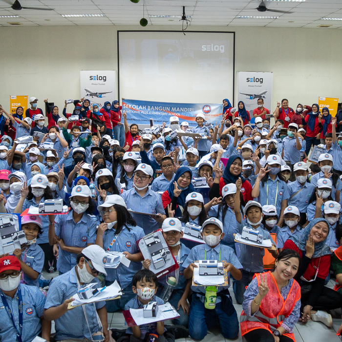 209 Students of SD Bangun Mandiri Visit SELOG Marunda