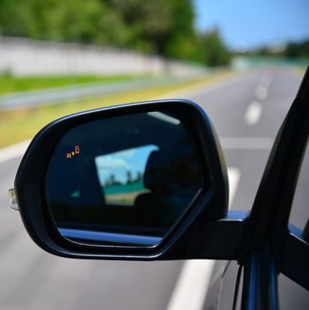 Understanding the Car's Blind Spots is Your Key to Safe Driving