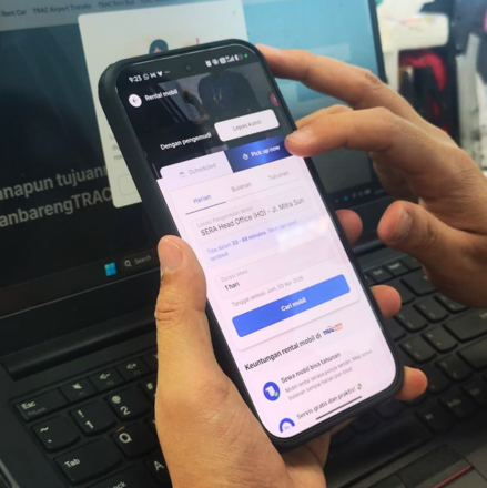 Pesan Instan Rental Mobil dengan Fitur Pick Up Now TRACtoGo