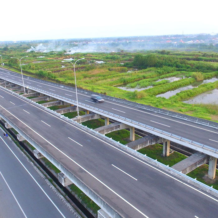 Road ready. Toll Roads Airport.