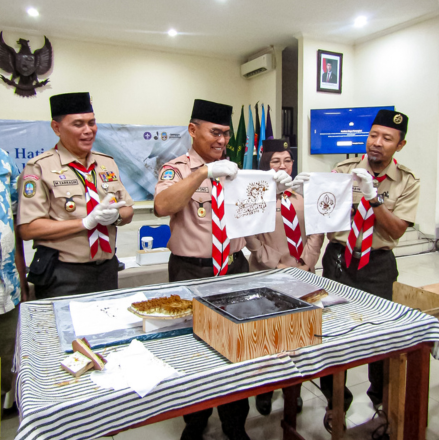 Kolaborasi SERA dan Kwarda Pramuka DKI Jakarta Kenalkan Batik Alami