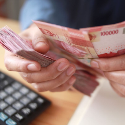 Pemerintah Mulai Kaji UMP 2026, Naik Berapa Persen?