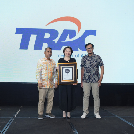Kepercayaan Pelanggan Antar TRAC Raih Triple Platinum IBBA 2025